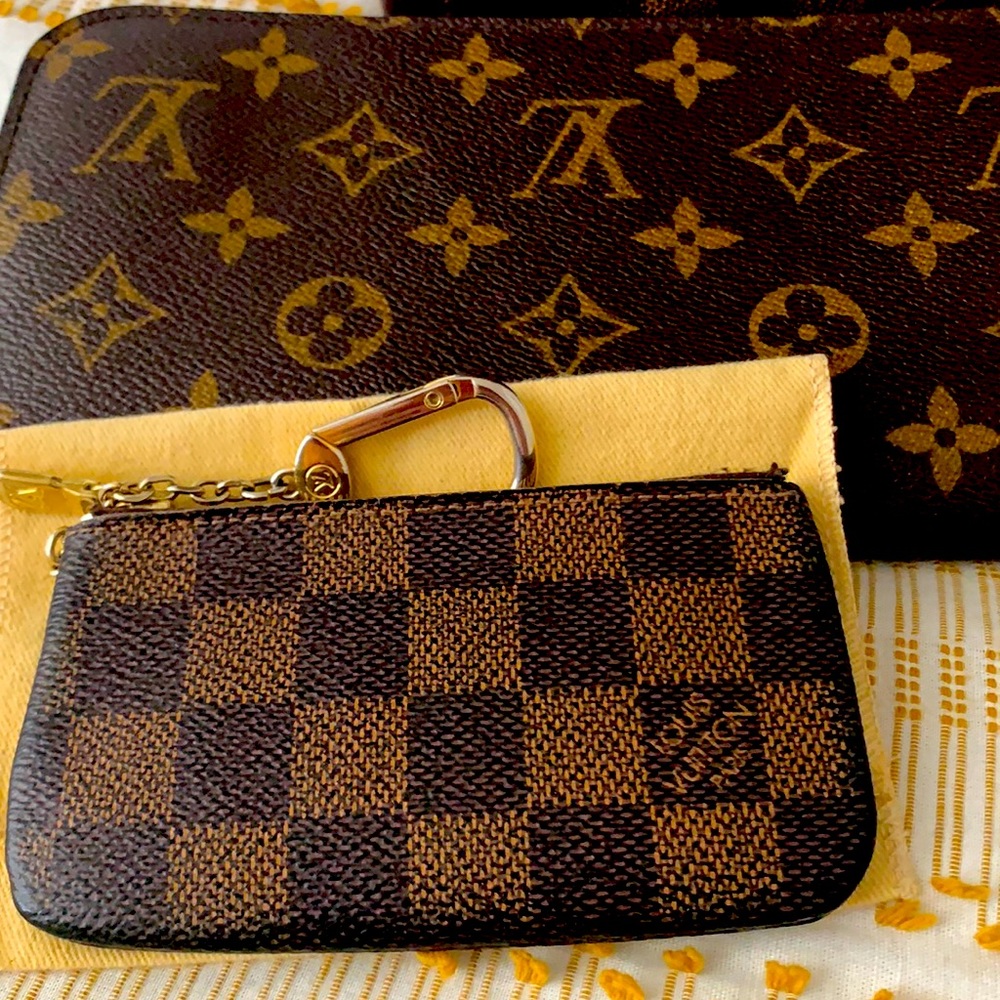 Louis Vuitton Damier Print Key Pouch